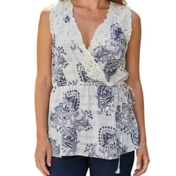 CAbi Tops - CABI Veranda Sleeveless Lace Trim Top With Drawstring Waist  Size Large